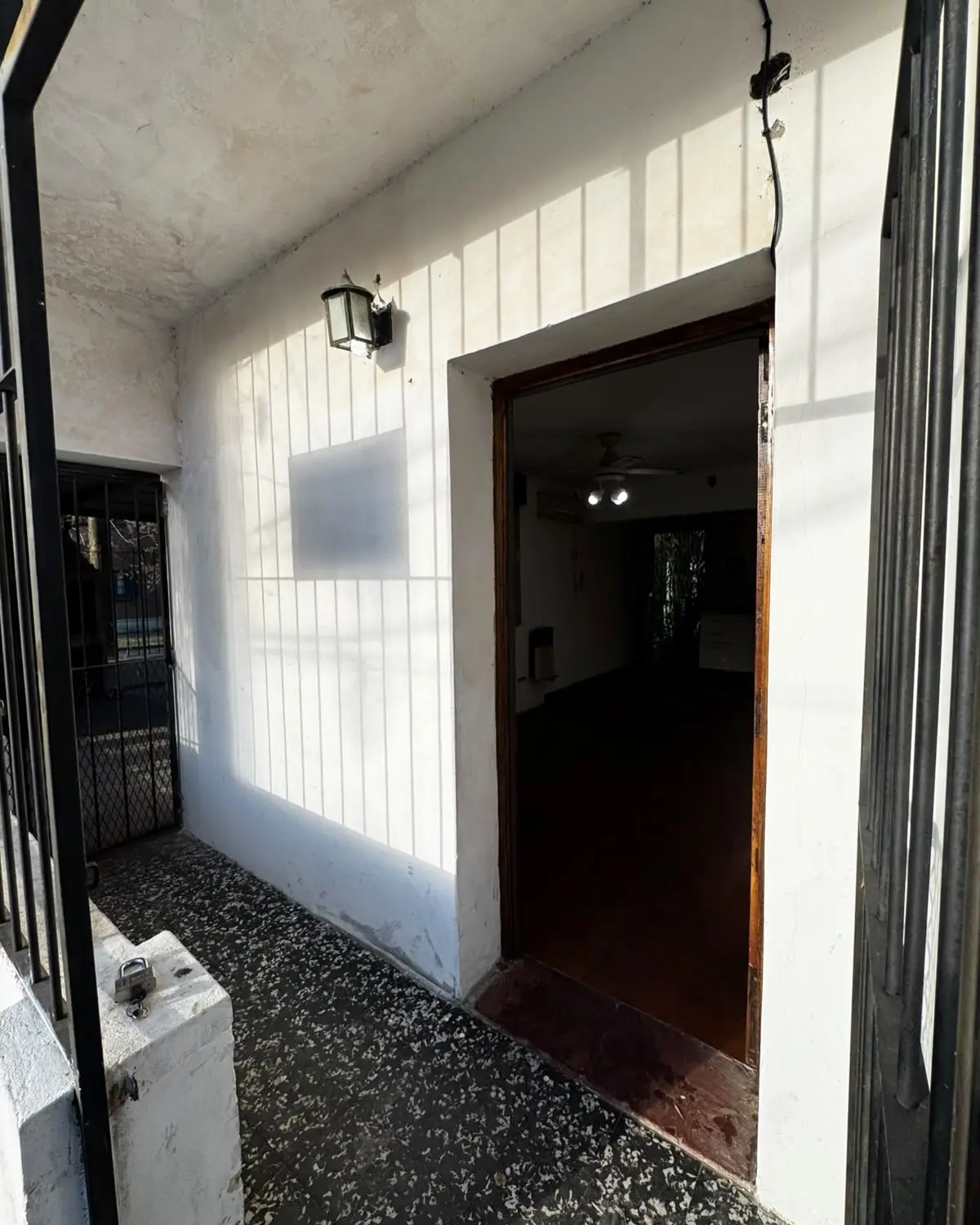Casa de 2 dormitorios en alquiler en Barrio Sarmiento, Concepción del Uruguay — foto 2