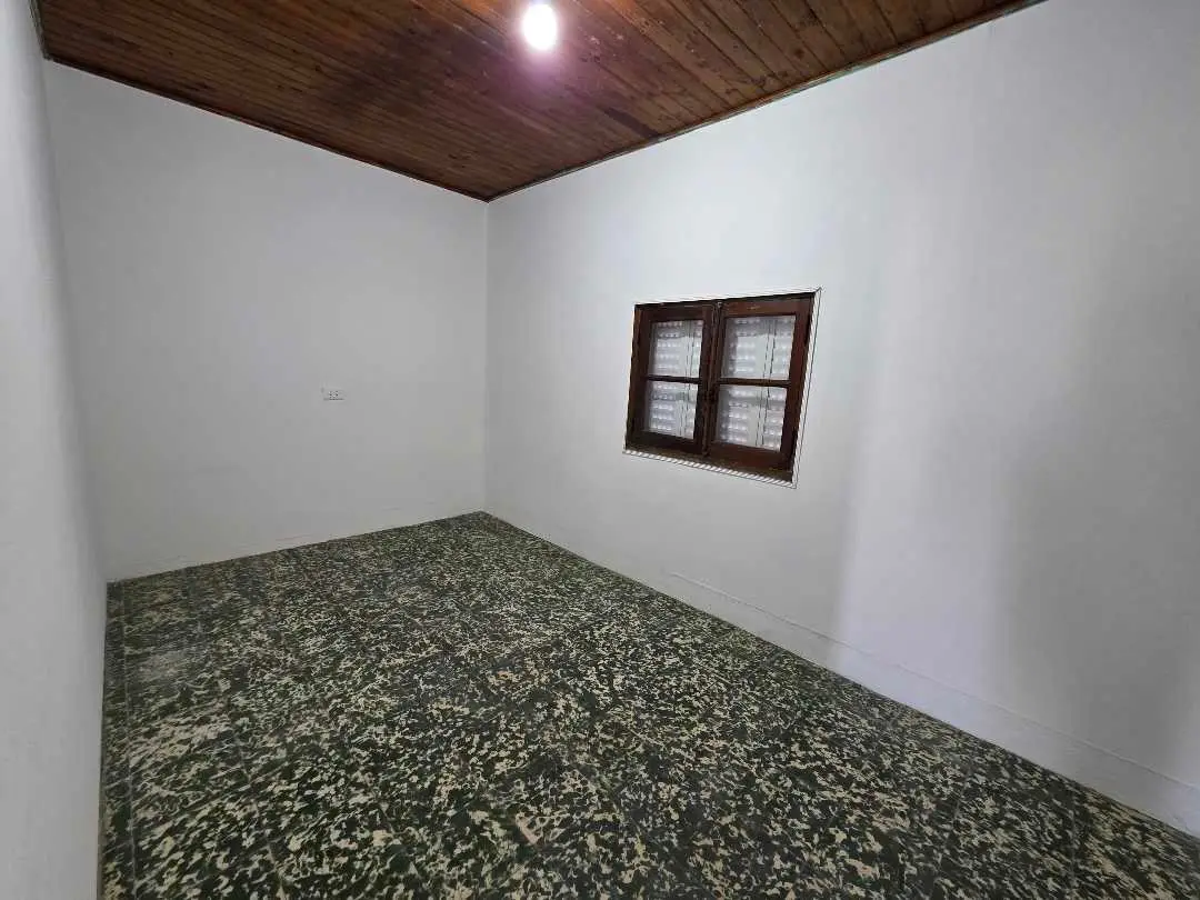 Casa de 2 dormitorios en venta en Caseros — foto 10
