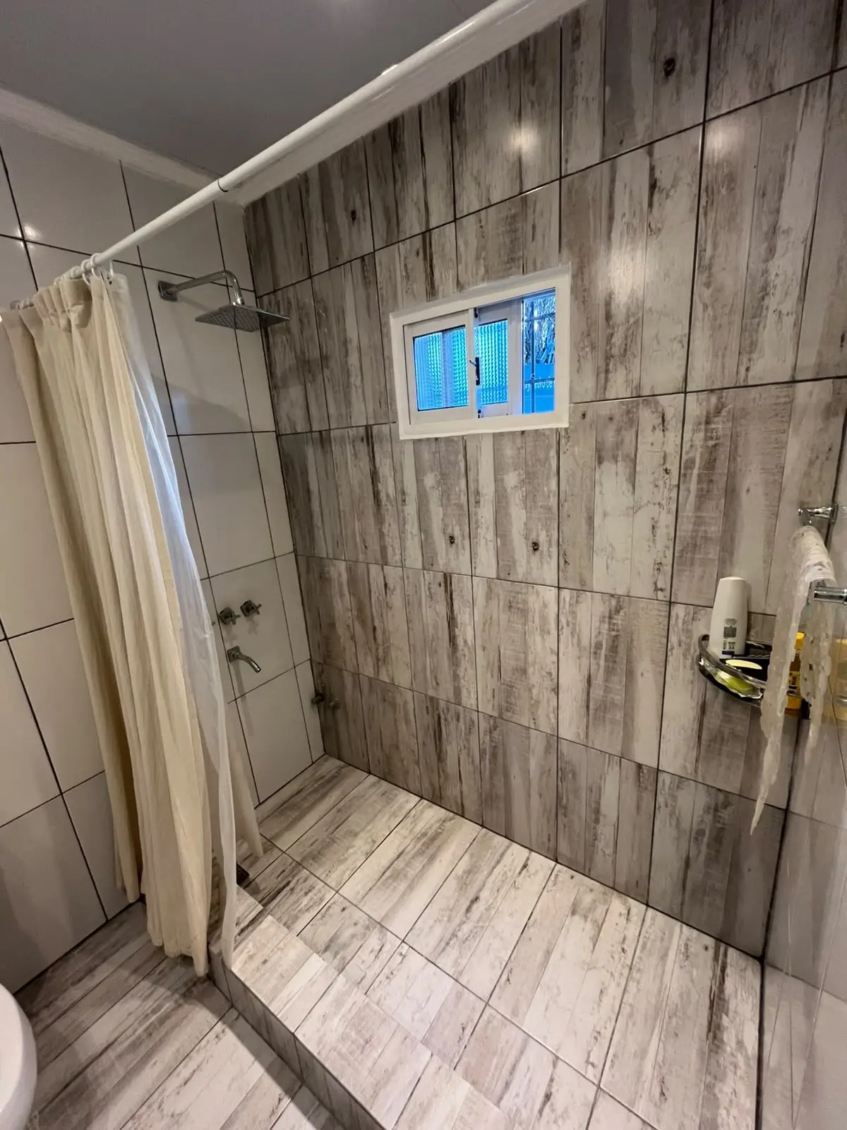 Casa de 4 dormitorios en alquiler en Concepción del Uruguay — foto 9