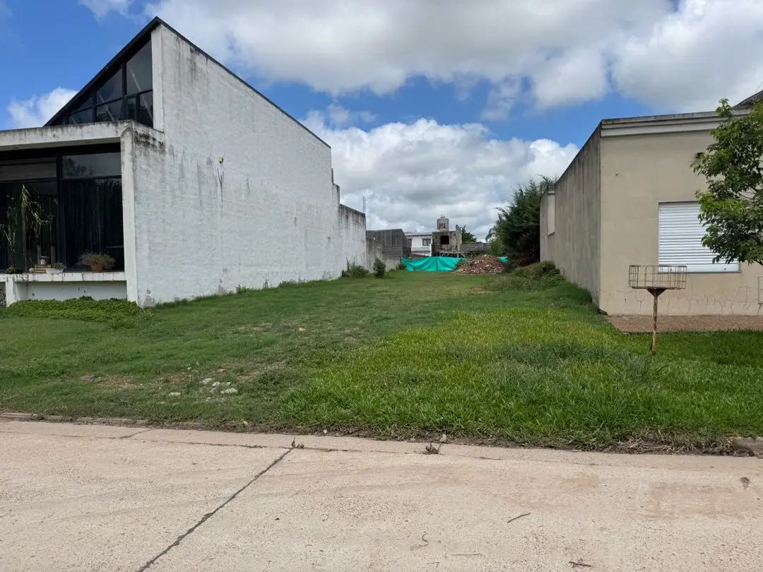 Terreno en venta en Caseros — foto 1